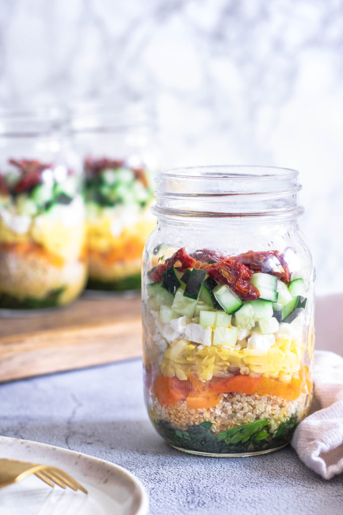 Salade de quinoa et légumes en jar (Batch cooking)