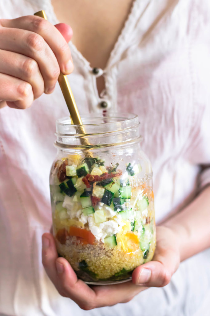 Salade de quinoa et légumes en jar (Batch cooking)